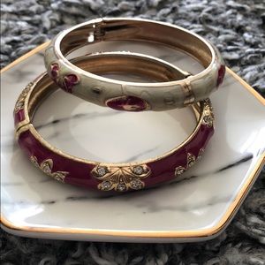 Cream and fuchsia is snap on bracelets